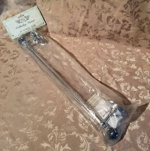 18" Chrome & Blue Towel Rack